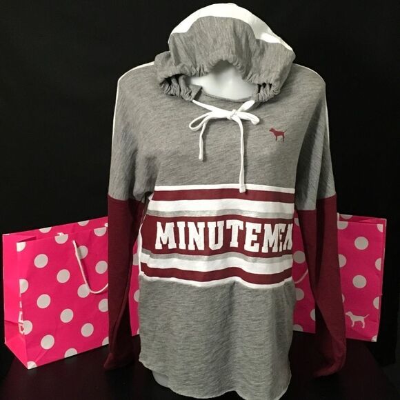 New Pink Victoria’s Secret sweater - Picture 1 of 4